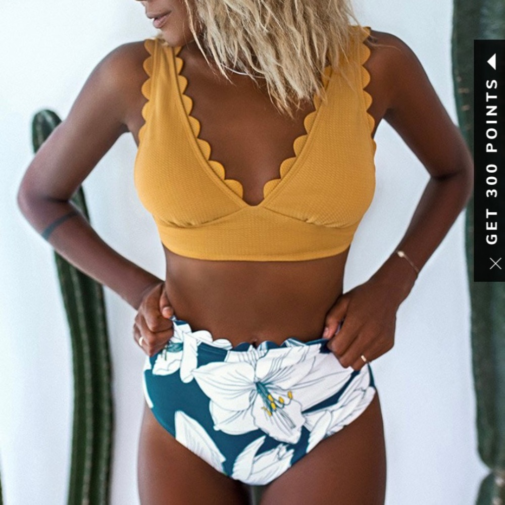 Cupshe Yellow and Floral V-Neck Scalloped Bikini